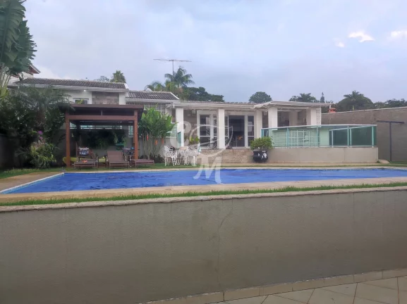 Excelente Casa em Condomínio Fechado