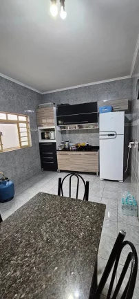 Imagem Residência Aconchegante em Boituva: Uma Oportunidade Única de Moradia!