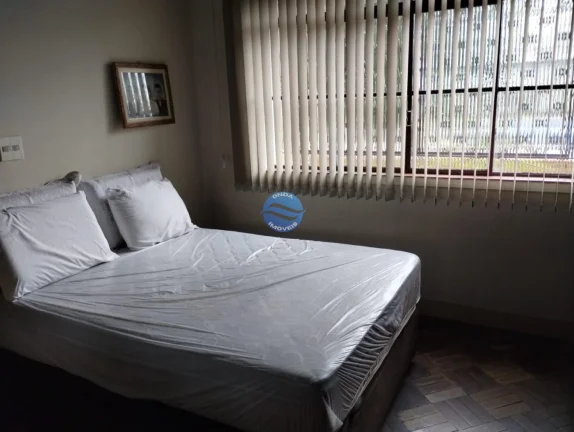 Imagem Casa a venda em Santos no Embaré, tipo raro, oportunidade.