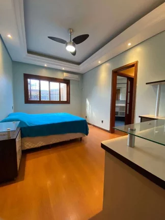 Imagem Casa à Venda em Jurerê, 08 Dormitórios, 06 Vagas Garagem, 330m2 - Florianópolis/SC