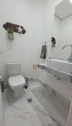 Imagem Sobrado com 3 dormitórios à venda, 136 m² por R$ 1.100.000 - Juquehy - São Sebastião/SP