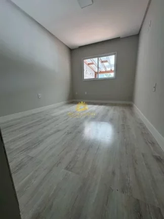 Imagem Casa de Alto Padrão no Jardim Boa Vista: Luxo e Conforto Próximo à Praia do Morro
Descubra esta c...
