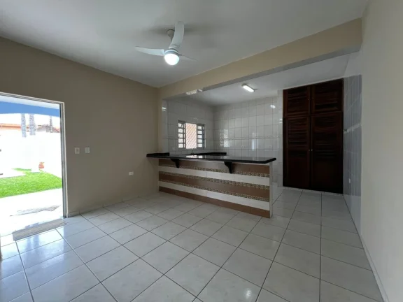Imagem Casa para Venda em Praia Grande, Caiçara, 2 dormitórios, 1 suíte, 3 banheiros, 3 vagas