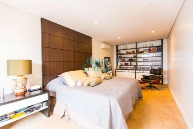 Imagem Cobertura Duplex à Venda em Vila Morumbi - São Paulo/SP.