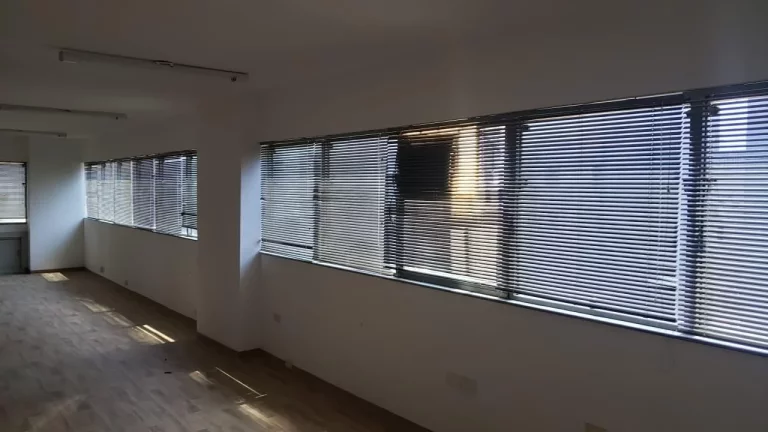 Imagem Conjunto Comercial na Bela Cintra