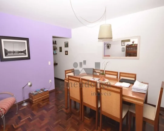 Imagem Apartamento Ensolarado, amplo, e muito conservado...possui sala para dois ambientes, 03 dormitórios...