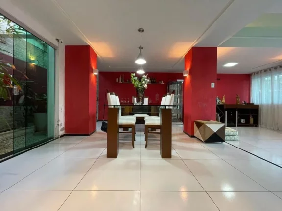 Imagem Casa à venda no bairro Coroa do Meio em rua pública - Confira detalhes!