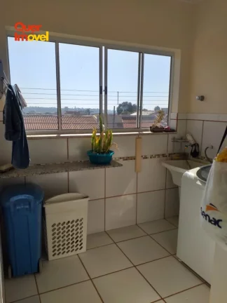 Imagem Casa para locação no Parque dos Lagos em Ribeirão Preto-SP: 3 quartos, 1 suíte, 2 salas, 3 banheiros, 1 vaga, 354m² de área.