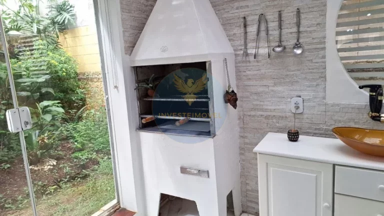 Imagem Casa em Condomínio a Venda no bairro Granja Viana - Cotia, SP