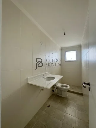 Imagem Apartamento de 140m² com 3 Dormitórios sendo 1 Suíte no bairro Canto do Forte - Praia Grande