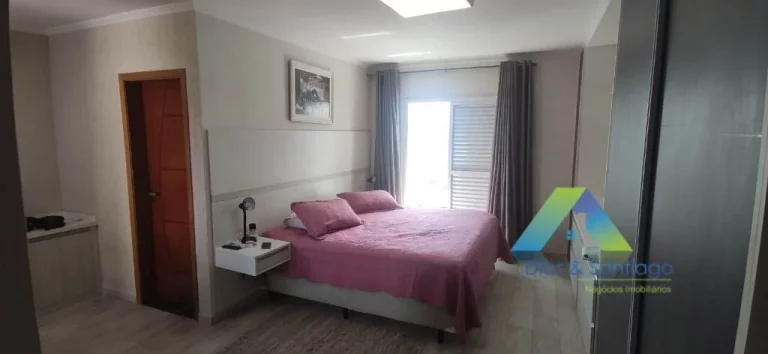 Imagem Santo André Cobertura 176M², 3 dormitórios, sendo 1 reversível, 1 suíte, 2 vagas, espaço gourmet, ótima localização e valor !!!