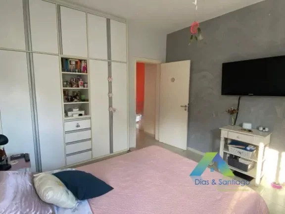 Imagem Casa com 5 dormitórios e 6 vagas para locação em Bosque da Saúde/SP!