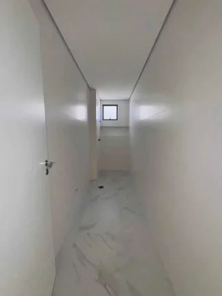 Imagem Apartamento sem mobilia com 3 dormitórios sendo 3 suítes e 3 vagas de garagem em Balneário Camboriú