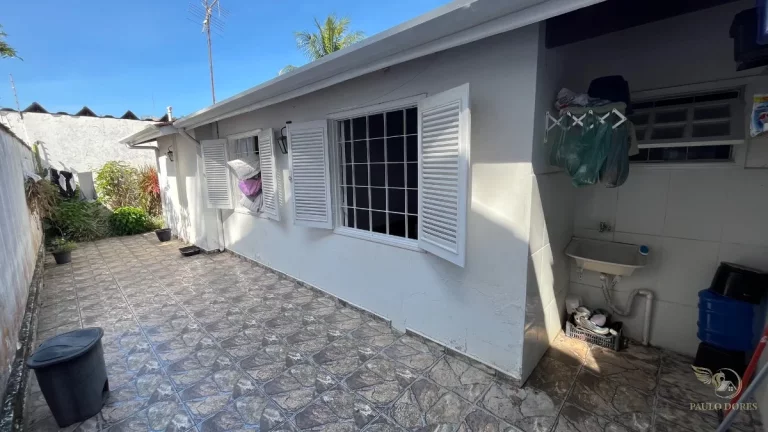 Imagem Casa Geminada a 100m da Orla do Itaguá Ubatuba/SP - Localização Privilegiada