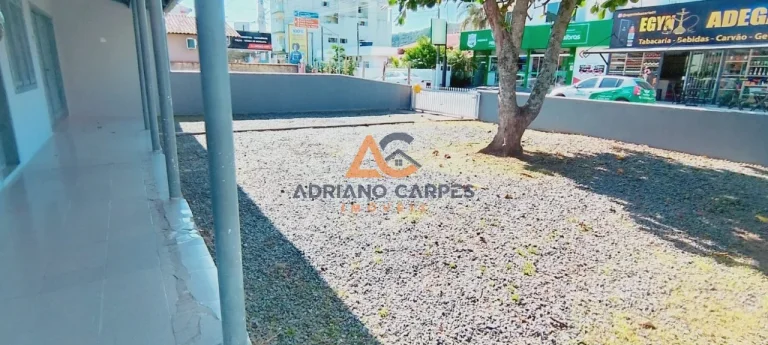 Imagem ALUGUEL Anual de Casa Mobiliada com 3 dormitórios no Bairro Gravatá- Navegantes-SC