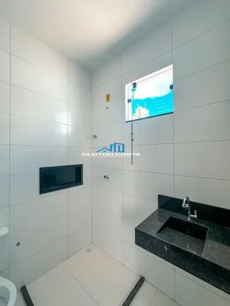 Imagem Casa para Venda em Feira de Santana, Mangabeira, 3 dormitórios, 1 suíte, 1 banheiro, 2 vagas