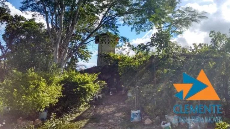 Imagem Sítio de 42.100 m2, área urbana, 3 casas, Sta Luzia-MG