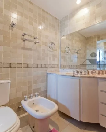 Imagem Apartamento com living para 03 ambientes, vista panorâmica, piso de tacos, lavabo, sala íntima, 4 ...
