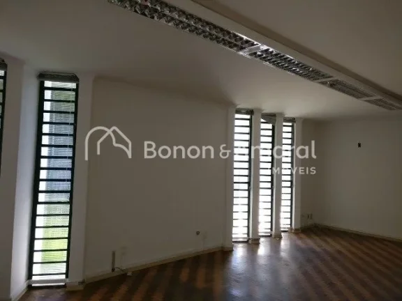 Imagem Casa comercial/residencial com quase 600m² de terreno, disponível para venda ou locação. São 6 ...