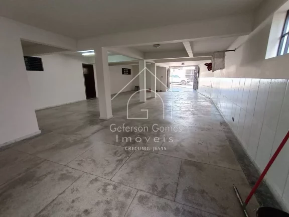 Imagem Casa à Venda com 7 quartos sendo 2 suítes, Centro - Mantena - MG