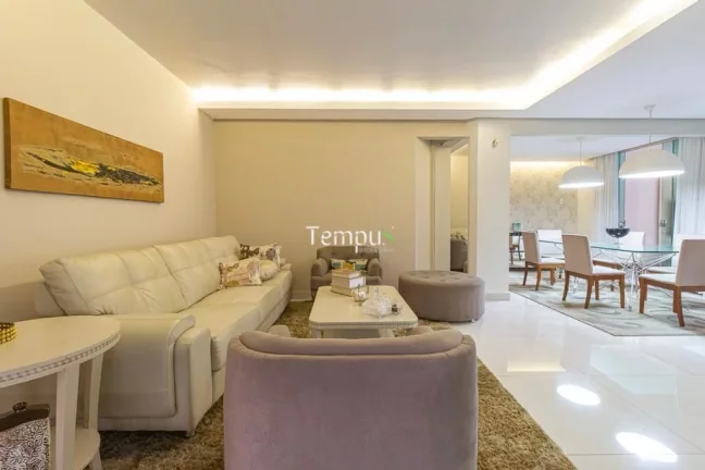 Imagem Sobrado de 421m² à venda no bairro Jardim América - Goiânia/GO