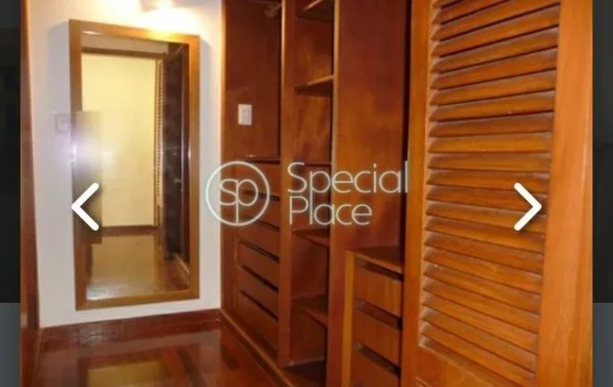 Imagem Apartamento com 241m²,03 dormitórios, 03 suítes, 04 banheiros, 03 vagas de garagem. Prédio com l...