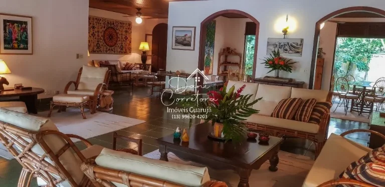 Imagem Oportunidade imperdível: Pousada comercial à venda ou locação em Guarujá-SP, bairro Guaiúba, com 9 quartos, 9 suítes, 3 salas, 11 banheiros, 9 vagas de garagem e 800,00 m² de área.