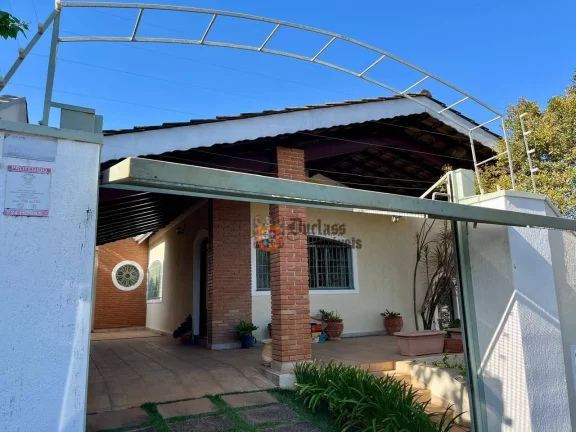 Imagem Casa com 3 dormitórios à venda, 300 m² por R$ 1.100.000 - Jardim Itaperi - Atibaia/SP