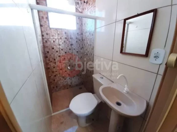 Imagem Casa com 2 Kitnetes e uma loja à venda - Peró - Cabo Frio/RJ