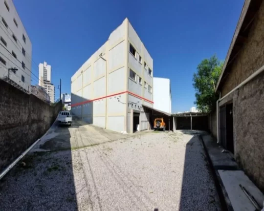 Imagem Galpão 140m² com mesanino de 60m2 FL11