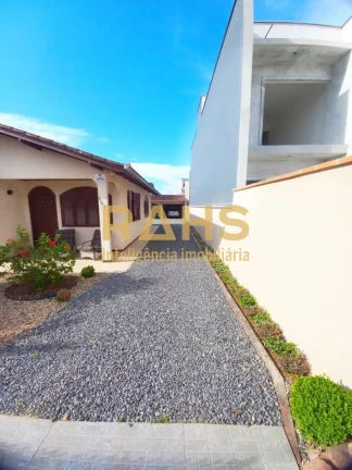 Imagem Ótima Residência Plana Com Piscina! Conforto e privacidade definem essa linda casa plana à venda ...