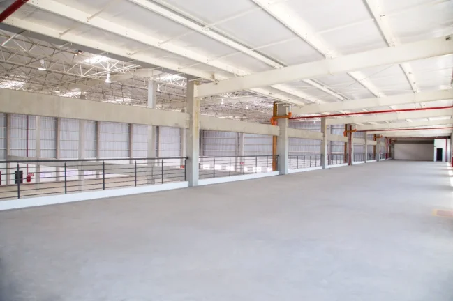 Imagem Galpão Industrial em Condomínio com 42 vagas de garagem e 3.570,43 m² de área em Sorocaba-SP, Bairro Éden