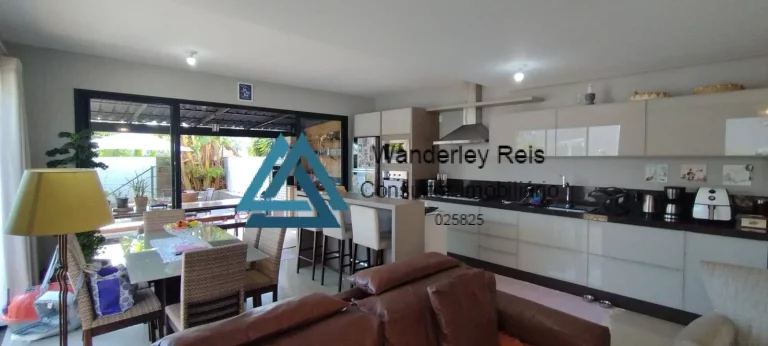 Imagem Belíssima casa com 3 suítes em área privilegiada