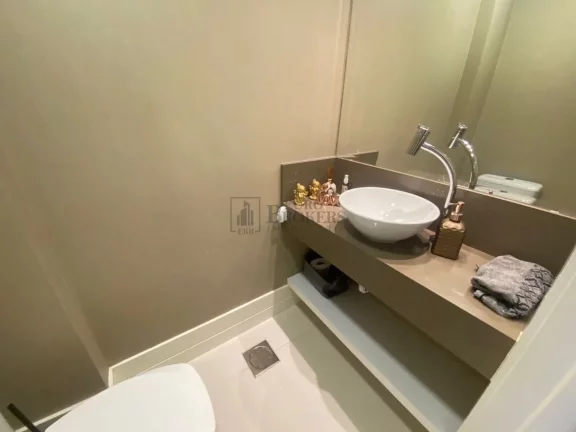 Imagem Apartamento com 3 suítes à venda no Pioneiros em Balneário Camboriú/SC