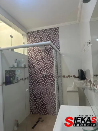 Imagem Espetacular Casa para Locação em São Paulo-SP, Bairro São Lucas! 5 quartos, 3 suítes, 2 salas, 5 banheiros, 4 vagas, 350 m²!