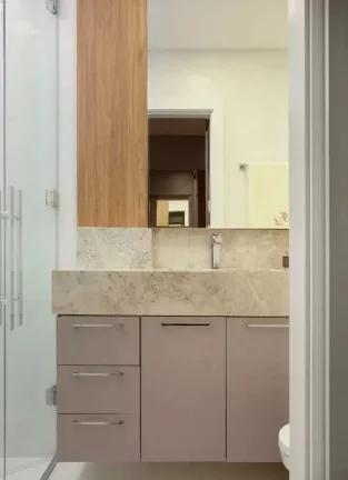Imagem Apartamento com 3 dormitórios sendo 2 suítes e 3 vagas de garagem no Centro de Balneário Camboriú/SC