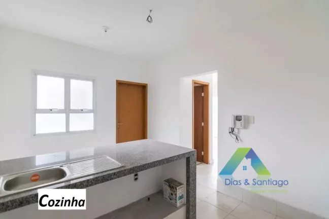 Imagem Santo André Casa 200 metros em condomínio, 3 dormitórios, 2 vagas ótimo valor e localização.