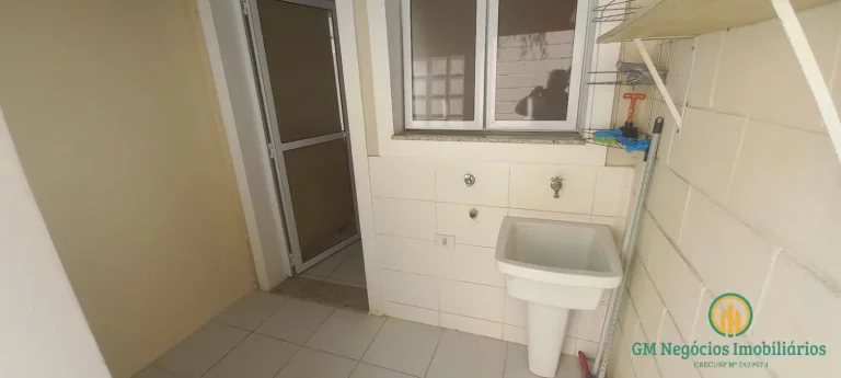 Imagem Linda casa 3 dormitórios, sendo 1 suíte com closet em condomínio com lazer