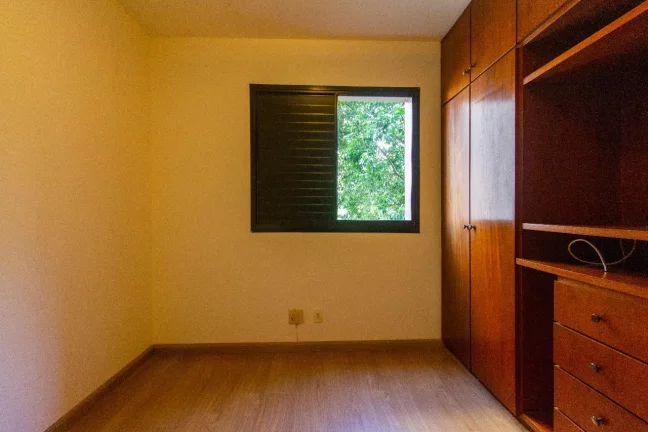 Imagem Venda de Apartamento de Alto Padrão na Vila Andrade, São Paulo-SP: 3 Quartos, 2 Suítes, 4 Banheiros, 2 Vagas, 121m².