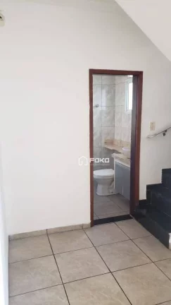 Imagem Sobrado com 3 dormitórios para alugar, 140 m² por R$ 3.320,00/mês - Jardim do Papai - Guarulhos/SP