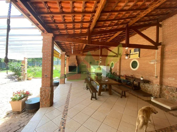 Imagem Belíssimo Sítio Pé na Água na Represa de Piracaia – 48.000 m² de Lazer