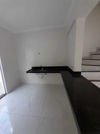 Imagem Casa Duplex em Vila Cloris - Belo Horizonte