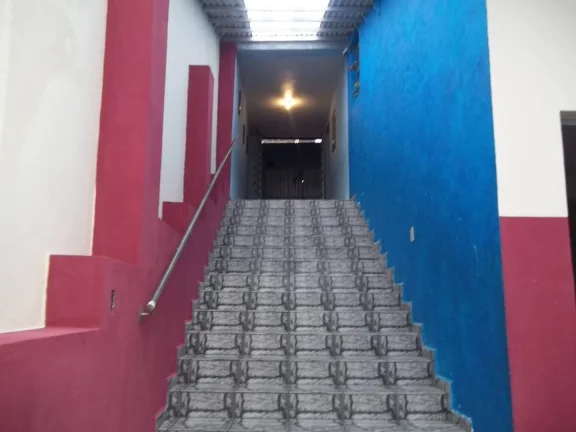 Galpão Comercial Terreno de 10 x 13 e casa de 2 Dormitorios Estuda Permuta