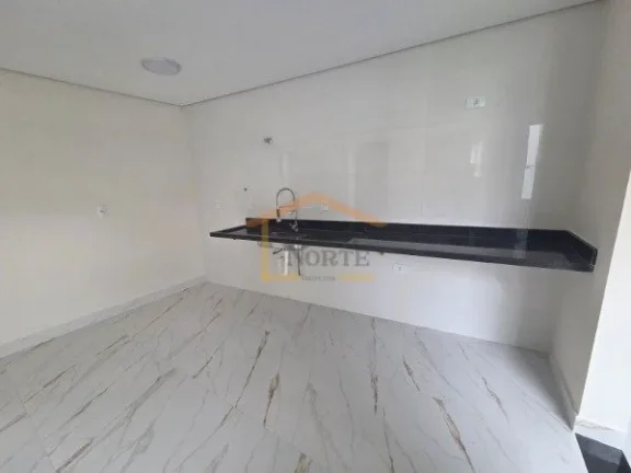 Imagem Prédio residencial com 319m² de área total, composto por 6 apartamentos. São 5 unidades com 2 do...