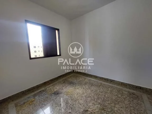 Imagem Garagem para 2 carros, sala 2 ambientes, lavabo, cozinha com armários, banheiro social, 3 dormitór...