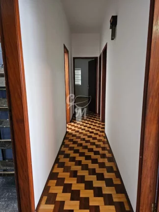 Imagem Casa em área Residencial e Comercial - 340m²
