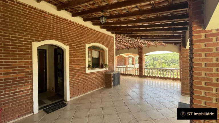 Imagem Chácara à venda em Atibaia c/ 4 dormitórios - 1.368m² por R$935.000!