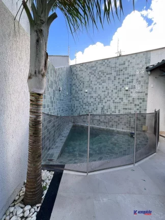 Imagem VENDO CASA 3/4 REFORMADA CONDOMÍNIO NO SIM