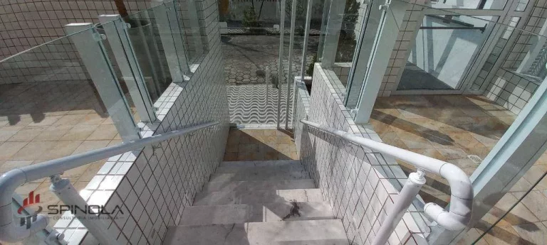 Imagem Apartamento com 2 dormitórios à venda, 67 m² por R$ 395.000,00 - Maracanã - Praia Grande/SP