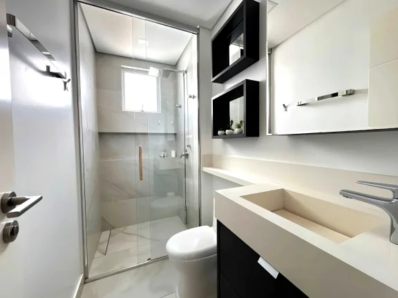 Imagem Apartamento vista mar com 3 suítes sendo 1 master e 3 vagas de garagem em Balneário Camboriú/SC